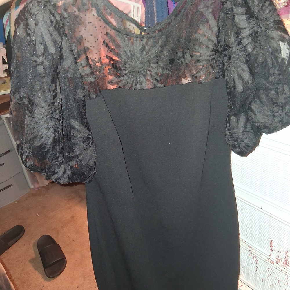 Premier Black Sheath Dress with Puff Sleeves